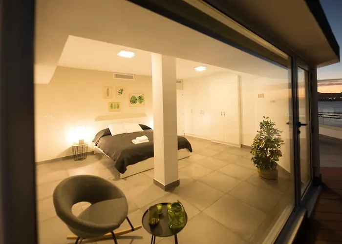 Fantastico Atico En Primera Linea De Playa Apartment *